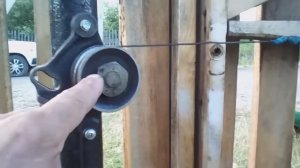 Необычный доводчик на калитку