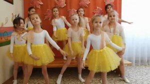 "Осень - кружевница" сл. и муз. А. Евтодьевой