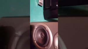 JBL E20