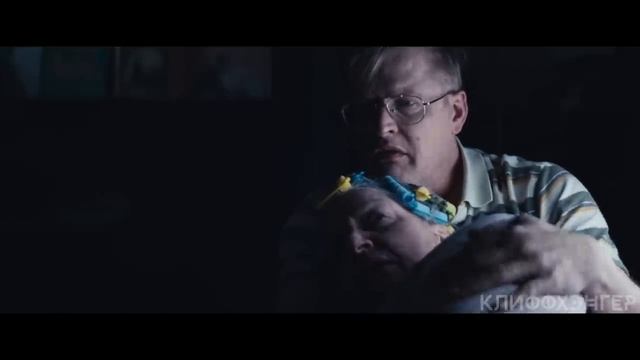 40-летний мужчина живёт с мамой, общается с телевизором и ищет себе ДЕВУШКУ [краткий пересказ] смотреть онлайн