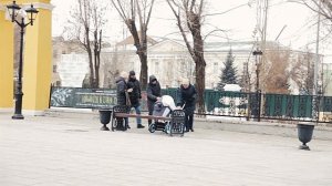 Пранк ребёнок в коляске