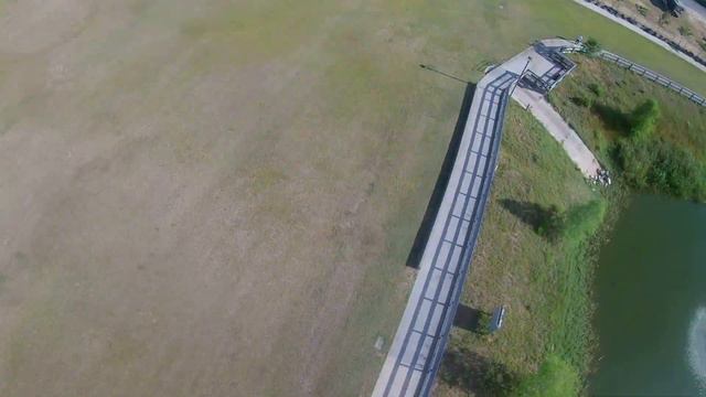 MJX Bugs 3 Drone/Akaso Action camera смотреть онлайн