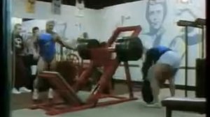 Том Платц тренировка быцепси бедра