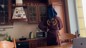 Мама выбирает сыну профессию