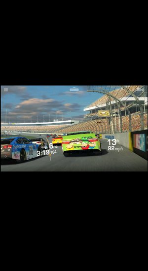 Гонки Real Racing 3 первый запуск