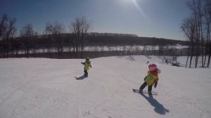 Малыши на сноуборде