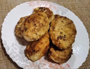 Куриные зразы с консервированными шампиньонами