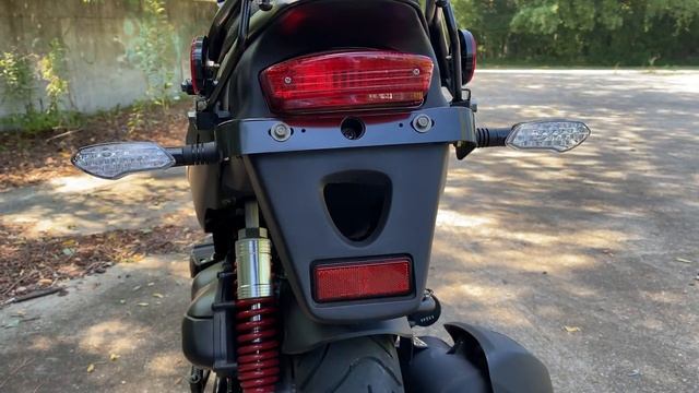 THE LAST 2-STROKE 50cc SCOOTER! - Roughhouse R50 Sport from Genuine Scooter Company смотреть онлайн