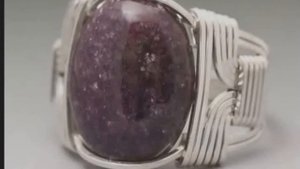 Лепидолит - камень, помогающий укрепить семью. Описание. Обзор украшений  мастеров.