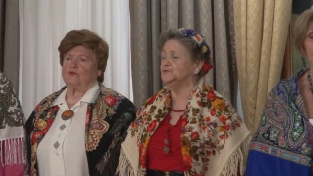 хор "Ивушка" - "Сапожки русские" ( Н. Кудрин, А. Щербань) смотреть онлайн