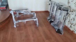 Установка металлической лестницы с перилами
