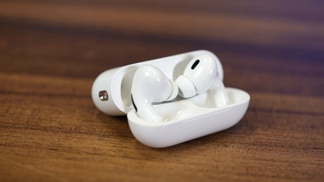 СТРУВАТ ЛИ СИ НОВИТЕ СЛУШАЛКИ НА APPLE? - Един месец с Apple AirPods Pro 2 смотреть онлайн