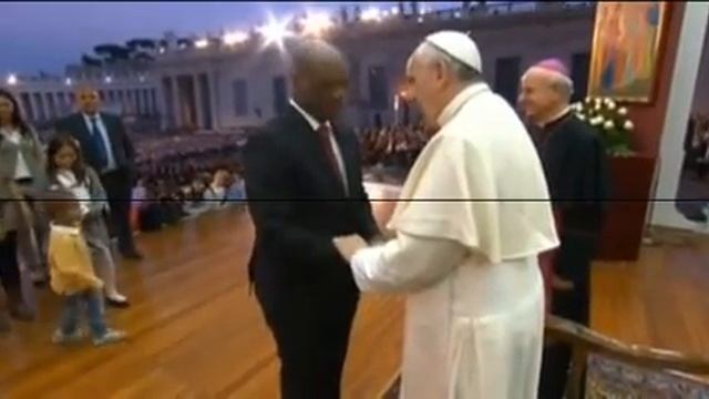 МЕСТО ПАПЫ РИМСКОГО ЗАНЯЛ МАЛЬЧИК