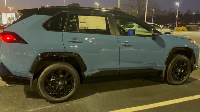 Clearance Priced A 2024 RAV4 Hybrid XSE AWD смотреть онлайн