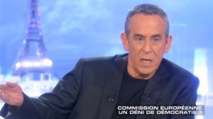 Nicolas Dupont-Aignan : "la démocratie a définitivement disparu"