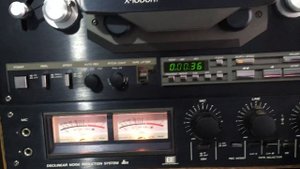 Катушечный магнитофон Teac X 1000R