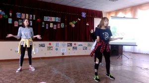 Танец под песню тролль. Девочки очень круто танцуют