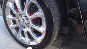 Чем нужно чернить резину на своем автомобиле чтобы был блеск и держался как можно дольше эфект?