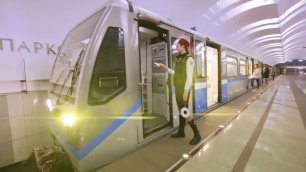 Mannequin challenge — Московский метрополитен