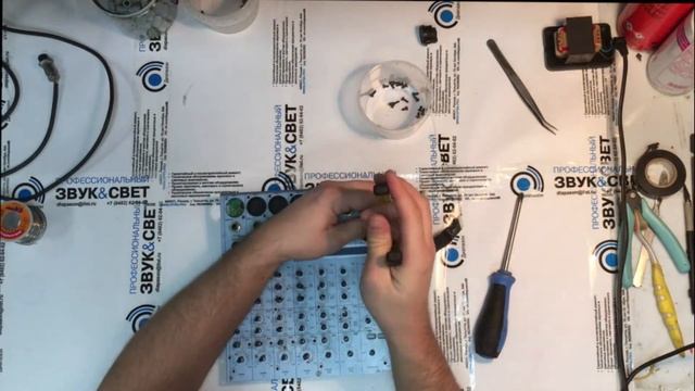 ALESIS Multimix8USB Ремонт блока питания 2x18v(AC), замена регуляторов громкости каналов. смотреть онлайн