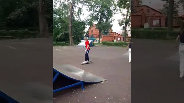 13.06.2023 г. Саранск. Учусь ездить на скейте смотреть онлайн