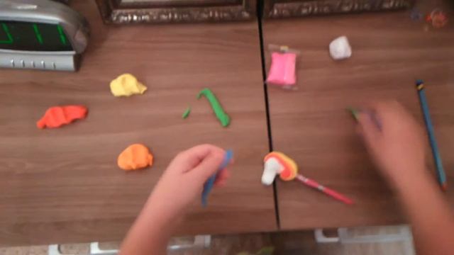 Делаем единорог из легкого пластилина??? смотреть онлайн