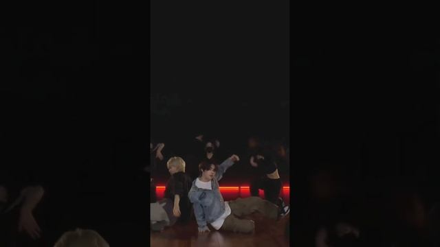 [Mirrored] ENHYPEN - "Bite Me" Dance Practice (Sunghoon Focus) смотреть онлайн