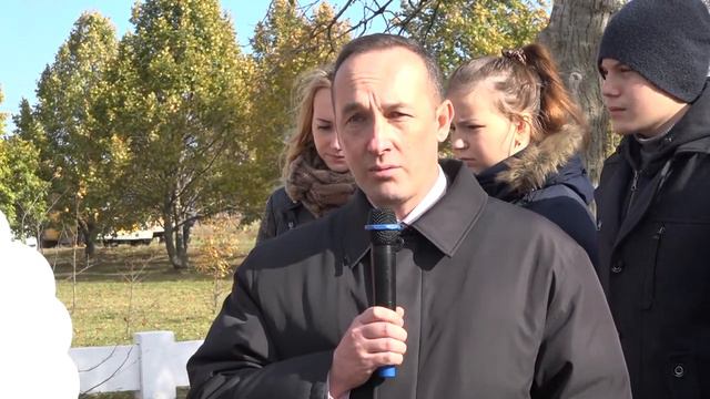 Боец, погибший осенью 1941 года в Смоленской области был предан земле 11 октября на Черной горе. смотреть онлайн