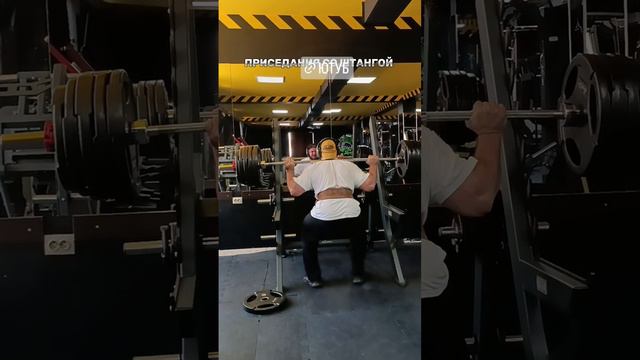 Тренировка ног. #спорт #фитнес #тренировеа #рнкомендации