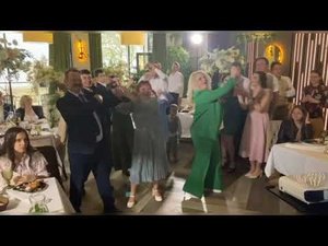 "Букет из белых роз" - Евгений и Людмила Астафьевы