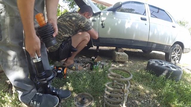 Замена передних стоек ВАЗ 2112 , 2110 , 2109 , Приора , Калина