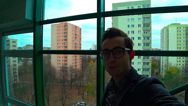 Часть 1: Uczelnia Łazarskiego. Старый город в Варшаве. Неформальная обстановка? смотреть онлайн