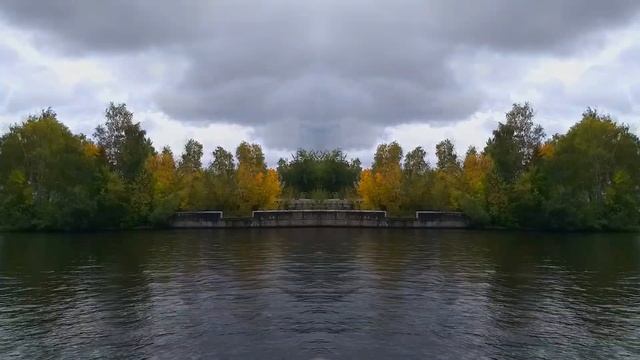 Мелодии воды пение птиц, звуки волн и звук воды смотреть онлайн