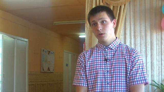 В Порожнем ремонтируют школьный спортзал смотреть онлайн