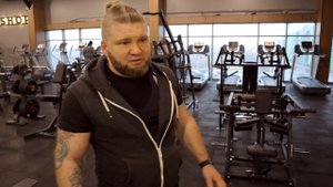 Тренировка БИЦЕПСА в зале ! Примитивно - эффективная тренировка рук !