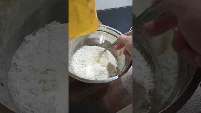 Самые простые вареники с картошкой и шкварками или что приготовить из вчерашнего картофельного пюре смотреть онлайн