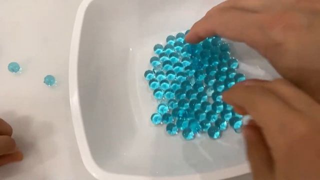 Разрезаем игрушку из мультика Герои Гуджитсу. Как играть в Гуджитсу (Goo Jit Zu). Видео для детей. смотреть онлайн