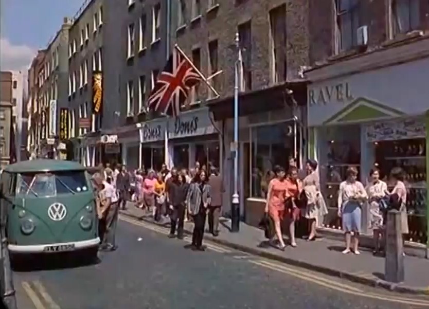 Лондон, Англия летом 1967 года. London, England in the summer of 1967..mp4