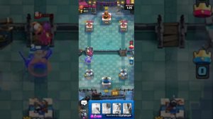 Komputersem психует и плачет в игре Clash Royale