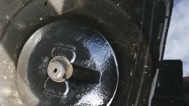 Тойота Камри вода в багажнике. смотреть онлайн