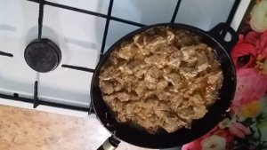 Как правильно жарить мясо. Жарим мясо на сковороде с картофелем. Рецепт приготовления мяса.