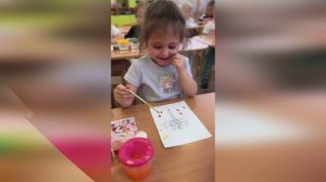 рисование в младшей группе "Разноцветный ковёр из листьев"