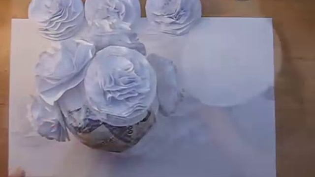 DIY Яркие новогодние шары из бумажных цветов своими руками. Мастер класс смотреть онлайн