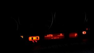 Неисправность датчика уровня масла