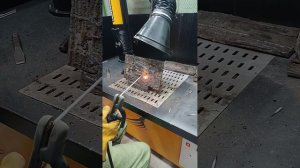 Юные сварщики часть 3, вертикальная дуга на 120 ампер.