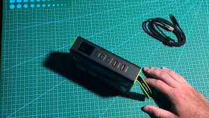 Самый мощный повербанк от MOVESPEED Z70 Pro - 70000 мАч, 100 Вт, фонарь