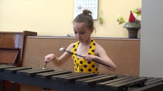 Камилла КРУГЛОВА (8 л.) - Полька "Анна" (Иоганн Штраус) на ксилофоне под аккомпанемент фортепиано смотреть онлайн