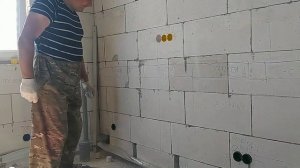 Делаем штробы в стене под кабель 30 июля 2022 г.