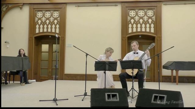 Жаворонок - Борис Бельский (гитара), Ольга Бельская (домра)