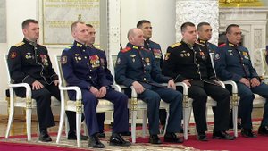 В Кремле в преддверии Дня Героев Отечества состоялась церемония награждения бойцов СВО